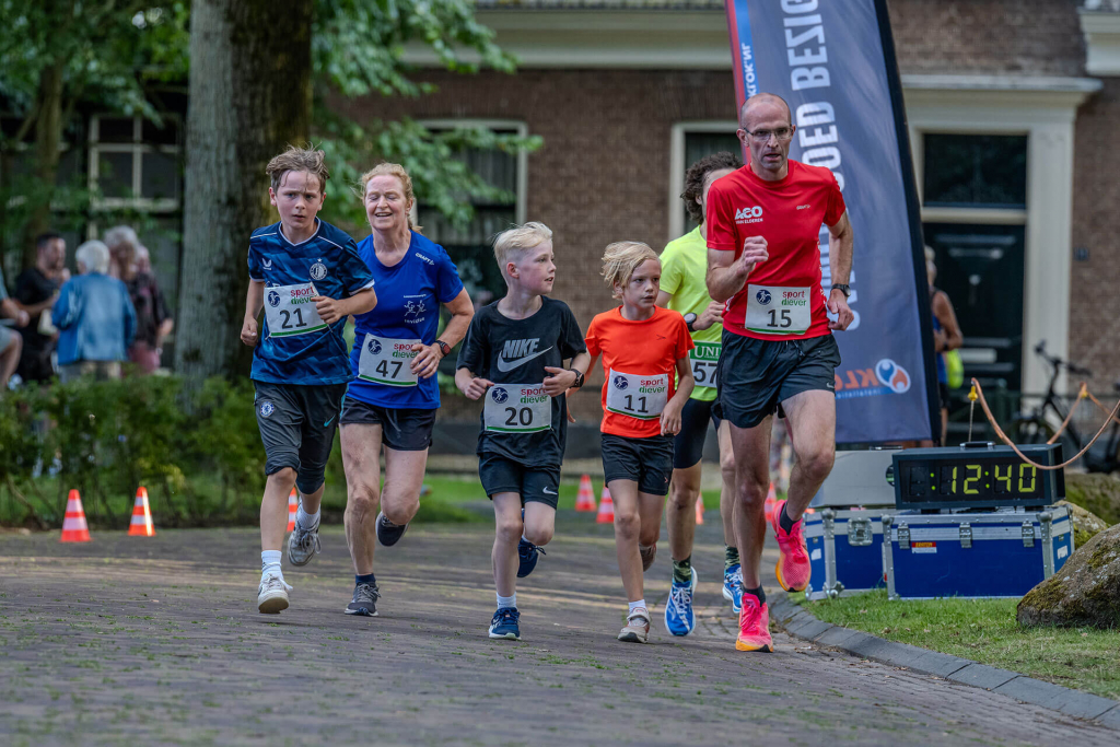 Klok is trotse hoofdsponsor Brinkloop Diever