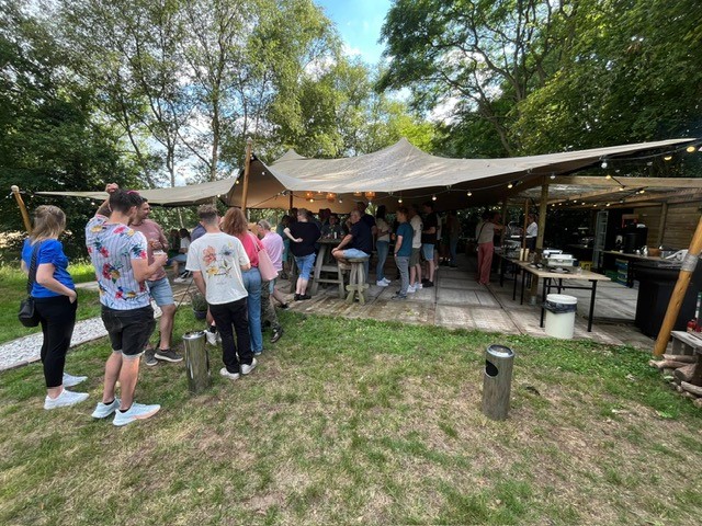 Feest Arnold 22 jaar in dienst